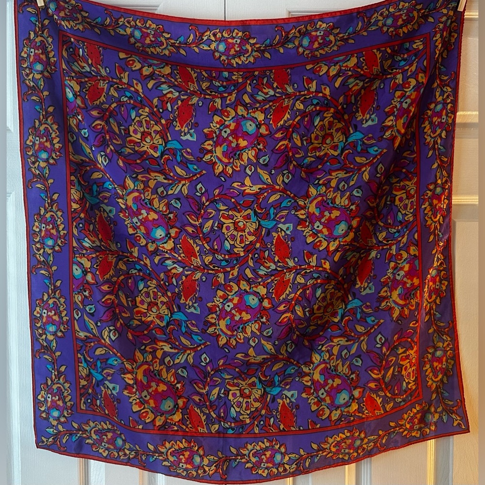 VINTAGE scarf